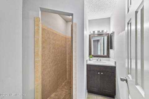 8300 Plaza Gate Lane #1242, Jacksonville FL - photo 21 of 24