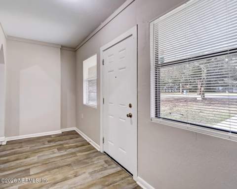 1328 Carvill Avenue, Jacksonville FL - photo 6 of 36