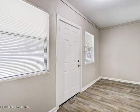 1328 Carvill Avenue, Jacksonville FL - photo 7 of 36