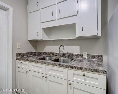 1328 Carvill Avenue, Jacksonville FL - photo 21 of 36