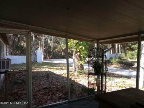 101 S Geraldo Road, East Palatka FL - photo 9 of 28