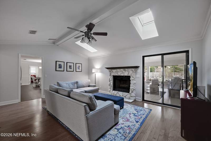 4 bedroom Single Family Residence at 9662 Trendle Lane, Trendle Grove, Jacksonville — photo 3