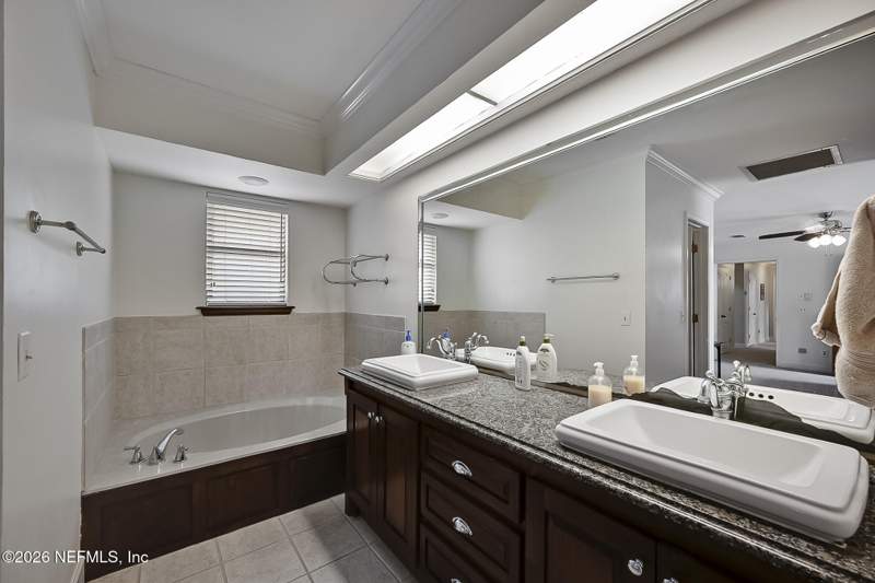 4 bedroom Single Family Residence at 9662 Trendle Lane, Trendle Grove, Jacksonville — photo 5