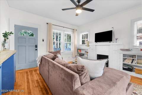 4625 Post Street, Jacksonville FL - photo 6 of 32
