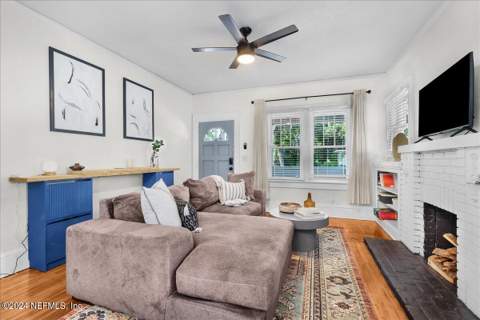 4625 Post Street, Jacksonville FL - photo 7 of 32