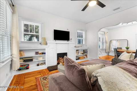4625 Post Street, Jacksonville FL - photo 8 of 32