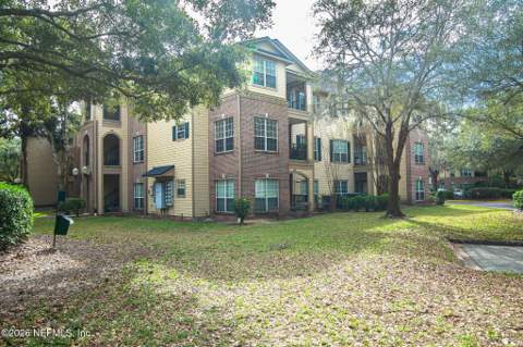 7800 Point Meadows Drive #238, Jacksonville FL - photo 24 of 34