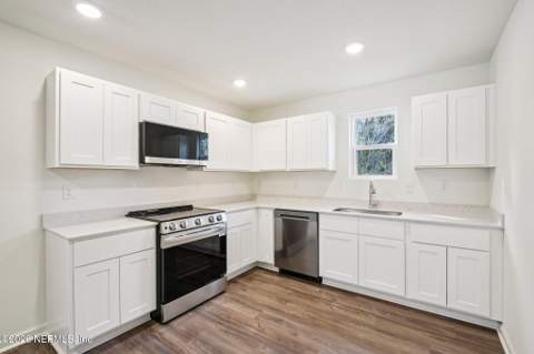 3551 Mildred Way, Jacksonville FL - photo 11 of 28