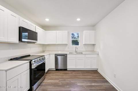 3551 Mildred Way, Jacksonville FL - photo 12 of 28