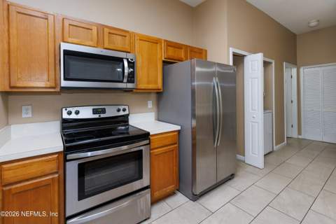 6070 Maggies Circle #105, Jacksonville FL - photo 6 of 25