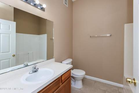 6070 Maggies Circle #105, Jacksonville FL - photo 10 of 25