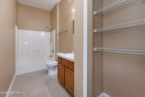 6070 Maggies Circle #105, Jacksonville FL - photo 15 of 25