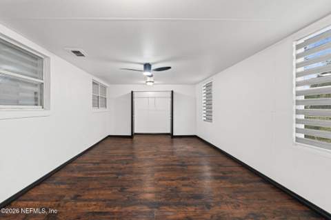 7032 Deauville Road, Jacksonville FL - photo 18 of 44