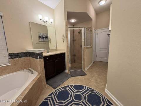 5427 Parkside Lakes Drive, Jacksonville FL - photo 17 of 24
