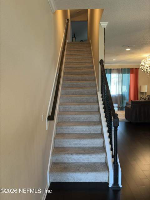 5427 Parkside Lakes Drive, Jacksonville FL - photo 7 of 24