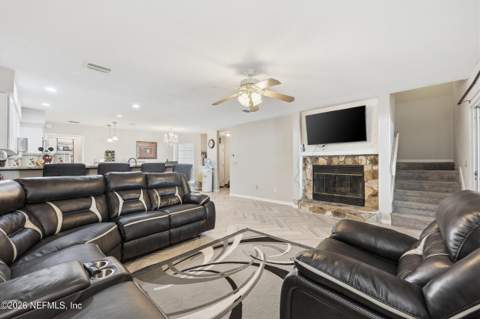 10155 Brookwood Forest Boulevard, Jacksonville FL - photo 18 of 36