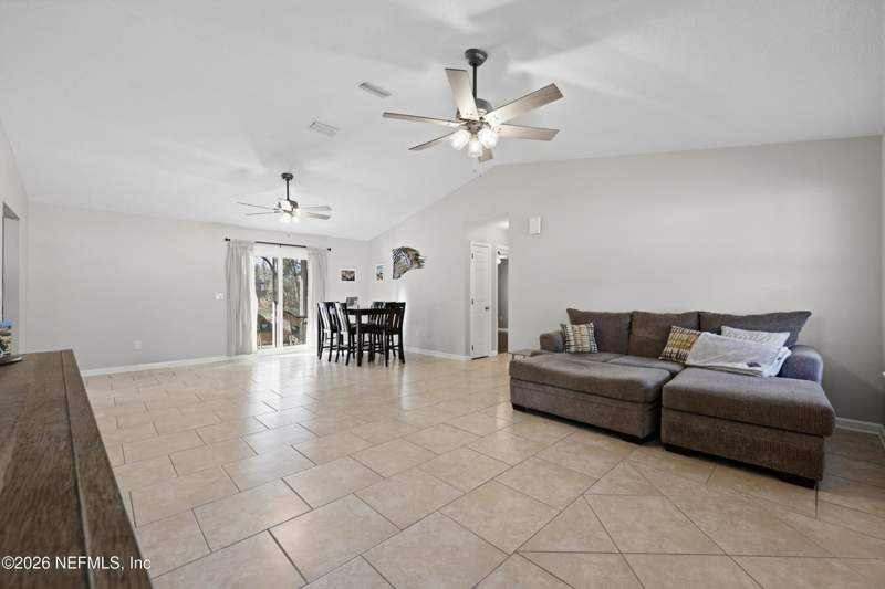 3 bedroom Single Family Residence at 870 Hibernia Forest Drive, Hibernia Forest, Fleming Island — photo 5