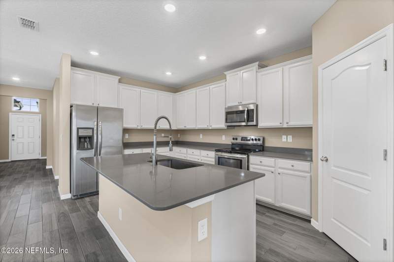 4 bedroom Single Family Residence at 9246 Gilmore Grove Way, Mill Creek North, Jacksonville — photo 5