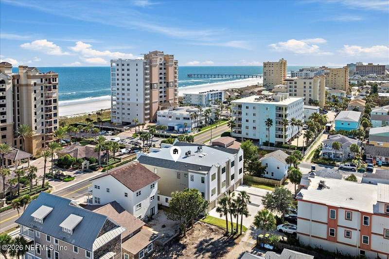 4 bedroom Townhouse at 1318 1st Street, Pablo Beach North, Jacksonville Beach — photo 3
