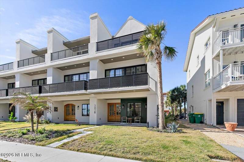 4 bedroom Townhouse at 1318 1st Street, Pablo Beach North, Jacksonville Beach — photo 5