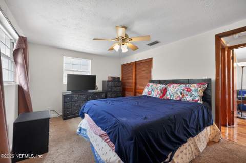 8834 Camphor Drive, Jacksonville FL - photo 13 of 29