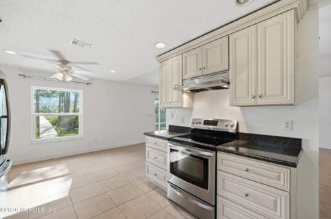 305 Island Landing Drive, St. Augustine FL - photo 13 of 43