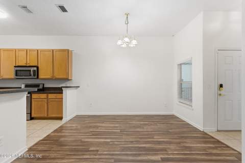 7047 Deer Lodge Circle #108, Jacksonville FL - photo 7 of 30