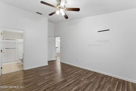 7047 Deer Lodge Circle #108, Jacksonville FL - photo 17 of 30