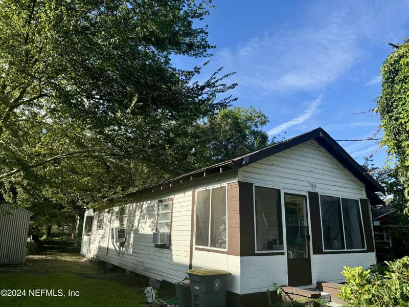 3 bedroom Single Family Residence at 1964 W 6th Street, College Park, Jacksonville — photo 2