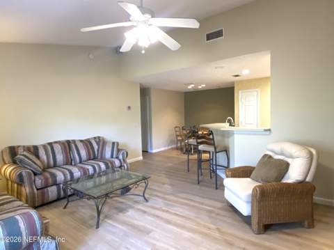 13715 Richmond Park Drive #708, Jacksonville FL - photo 6 of 26