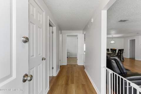 1439 Mesa Court, Orange Park FL - photo 13 of 36