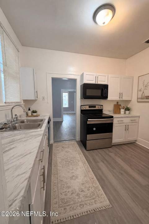 659 Basswood Street, Jacksonville FL - photo 6 of 12
