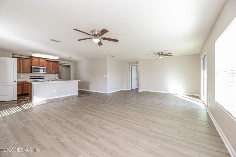 4 bedroom Single Family Residence at 6842 Langford Street, Villages Of Westport, Jacksonville — photo 4