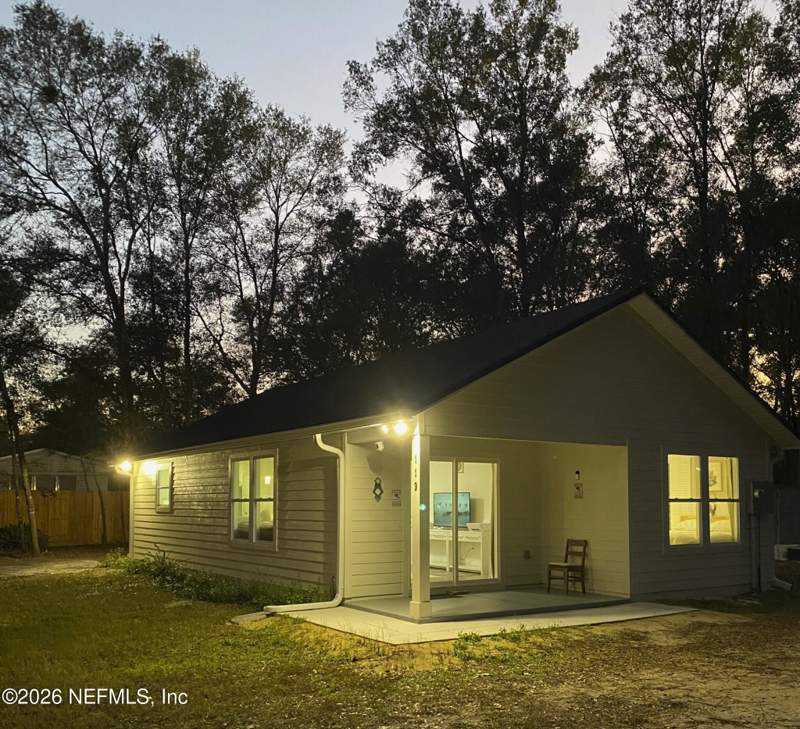 1 bedroom Single Family Residence at 119 Pine Trail, Halfmoon Lake Home, Melrose — photo 3