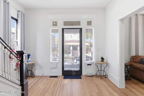 422 7th Street, Jacksonville FL - photo 10 of 77