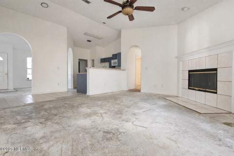 735 Chestnut Oak Drive, Jacksonville FL - photo 13 of 31