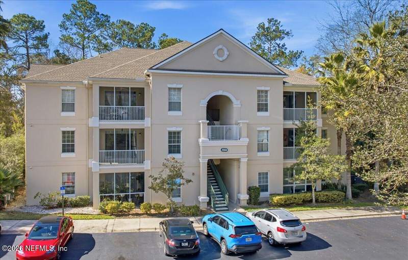 3 bedroom Condominium at 8601 Beach Boulevard #206, Southern Grove, Jacksonville — photo 2