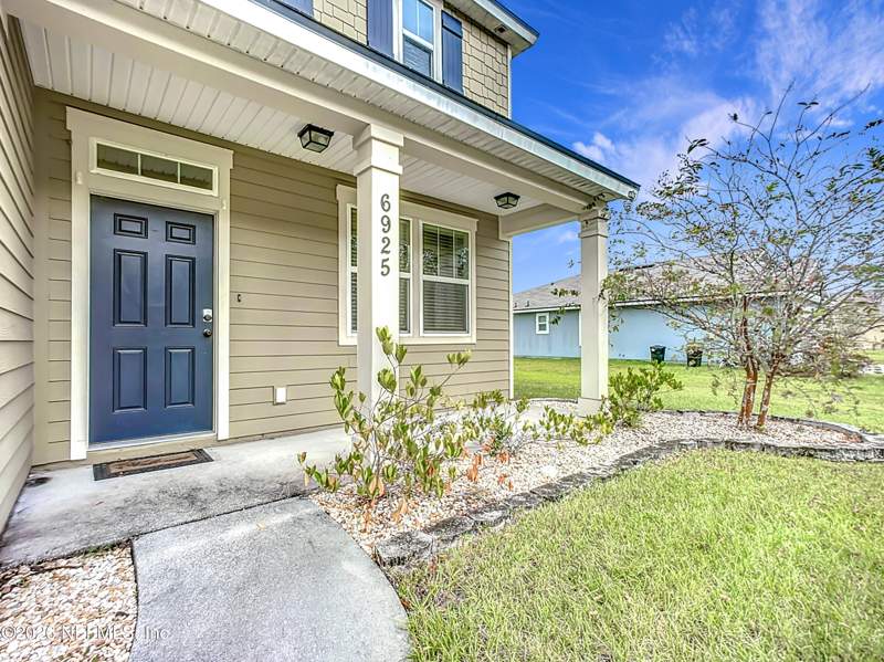 4 bedroom Single Family Residence at 6925 Sandle Drive, Villages Of Westport, Jacksonville — photo 2