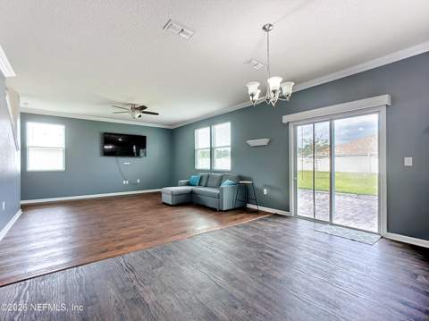 6925 Sandle Drive, Jacksonville FL - photo 12 of 35