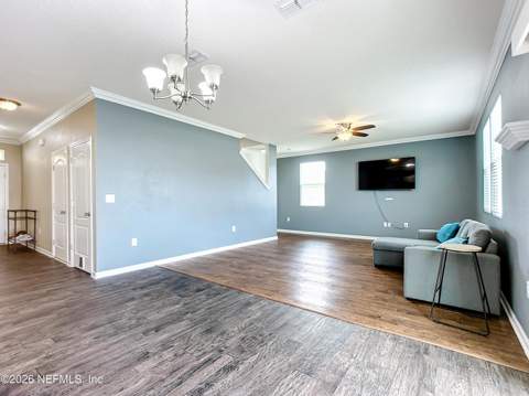 6925 Sandle Drive, Jacksonville FL - photo 13 of 35