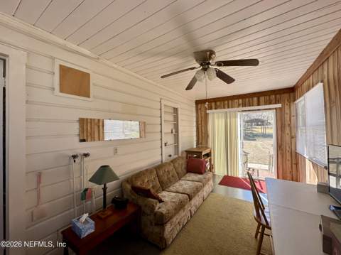 221 Perry Street, Pomona Park FL - photo 8 of 30