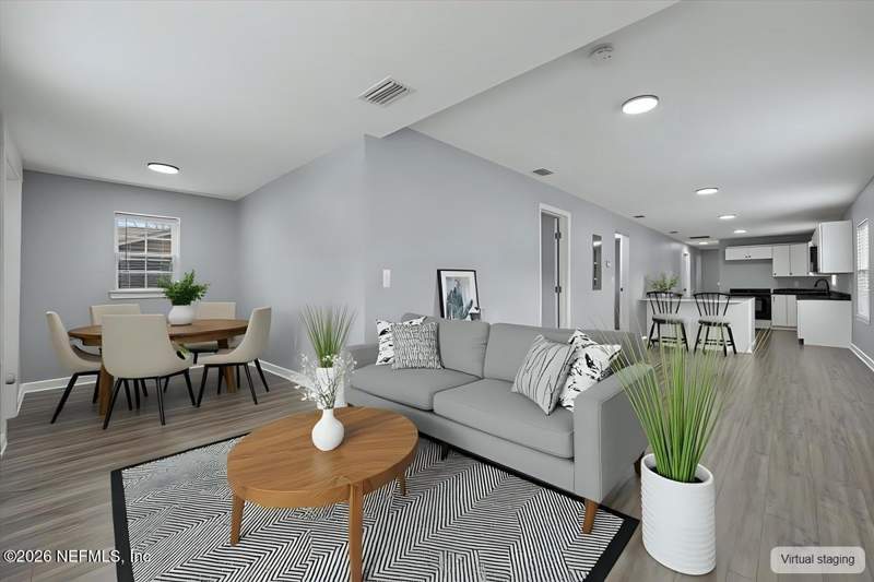4 bedroom Single Family Residence at 1959 W 14th Street, Grand Boulevard, Jacksonville — photo 3