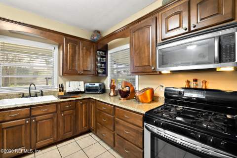 244 S Prospect Street, Crescent City FL - photo 18 of 37