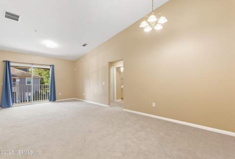 6069 Maggies Circle #115, Jacksonville FL - photo 19 of 36