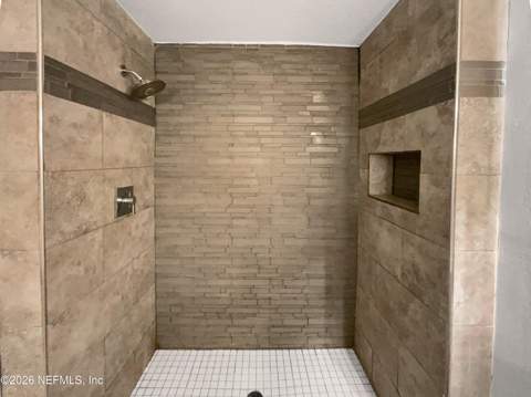 1575 W 33rd Street, Jacksonville FL - photo 16 of 17