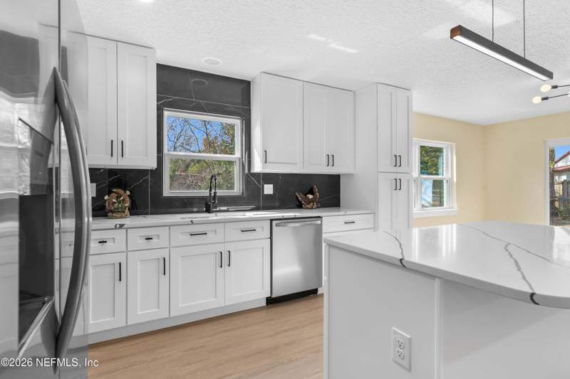 4 bedroom Single Family Residence at 7738 Rondeau Drive, San Jose Manor, Jacksonville — photo 5
