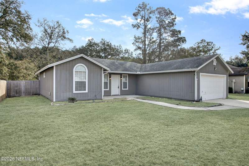 3 bedroom Single Family Residence at 6975 Huntington Woods Circle, Huntington Woods, Jacksonville — photo 2