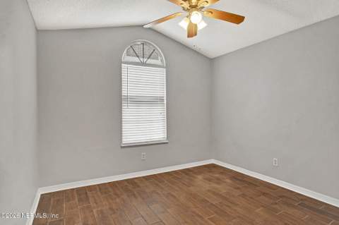 6975 Huntington Woods Circle, Jacksonville FL - photo 15 of 25