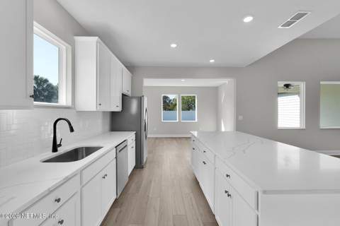 12511 Big Juniper Drive, Jacksonville FL - photo 10 of 21