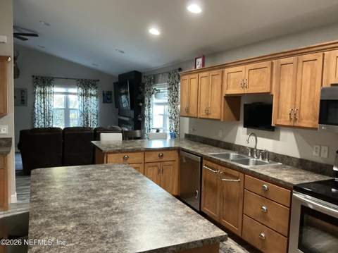 117 Underwood Drive, Palatka FL - photo 16 of 39